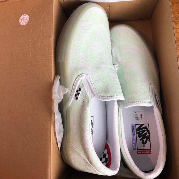 Vans Glow in the Dark! New in box! - Picture 3 of 12